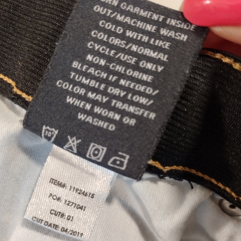 Women's Torrid Blue Skinny Jeans with Black Swirl Design; 18 - Picture 9 of 16